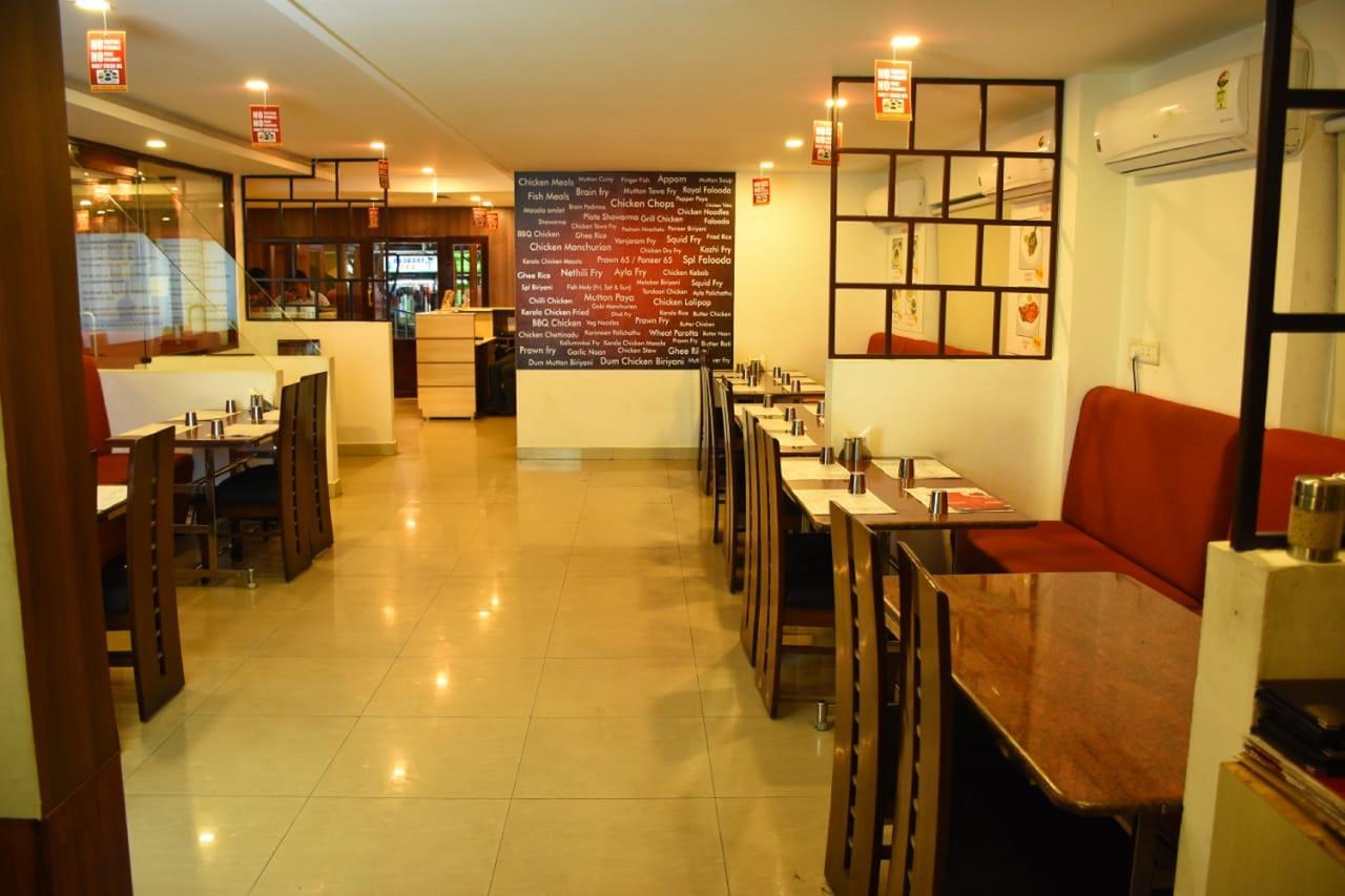 Hotel Palacial Pondi Puducherry Eksteriør billede